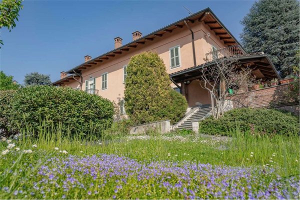 casa indipendente in vendita a Chieri in zona Roaschia
