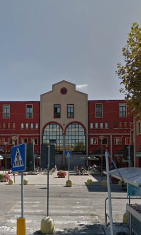 negozio in vendita a Chieri