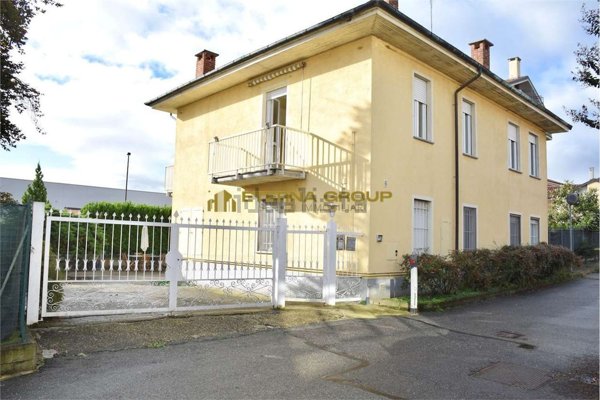 casa indipendente in vendita a Chieri