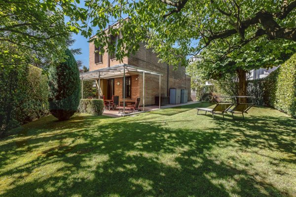 casa indipendente in vendita a Chieri