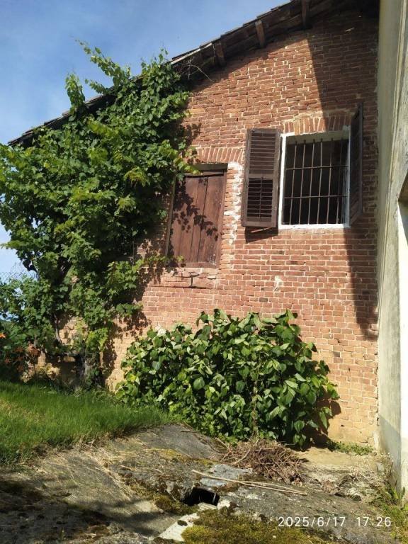 casa indipendente in vendita a Chieri in zona Canarone
