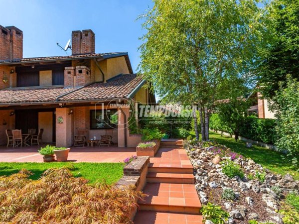 casa indipendente in vendita a Chieri