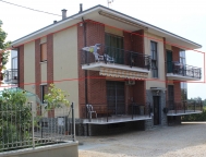 casa indipendente in vendita a Chieri in zona Roaschia