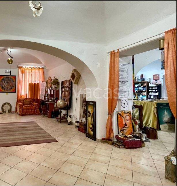negozio in vendita a Chieri
