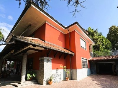 casa indipendente in vendita a Chieri