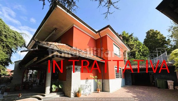 casa indipendente in vendita a Chieri