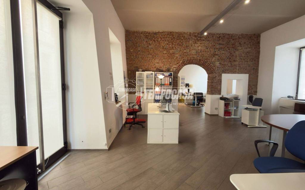 negozio in vendita a Chieri