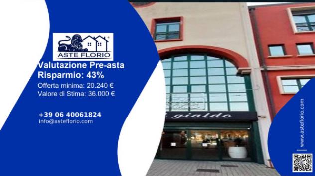 negozio in vendita a Chieri