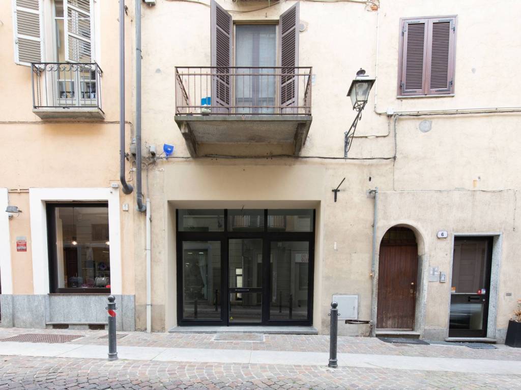 negozio in vendita a Chieri
