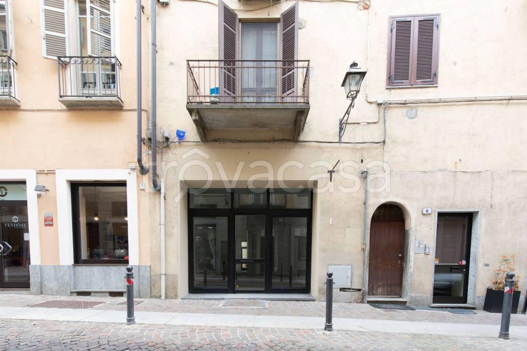 negozio in vendita a Chieri