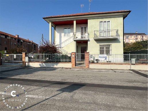 appartamento in vendita a Chieri in zona Tetti Fasano