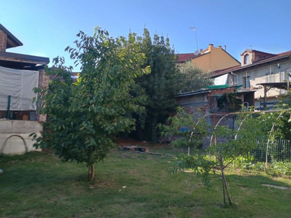 casa indipendente in vendita a Chieri
