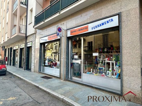 negozio in vendita a Chieri