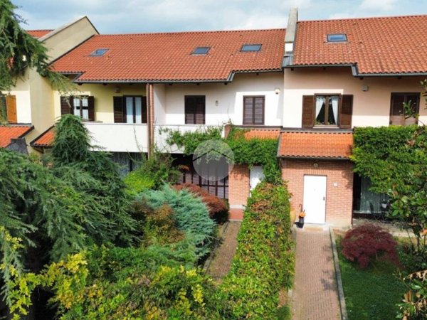 casa indipendente in vendita a Chieri