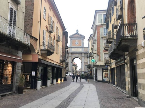 negozio in vendita a Chieri