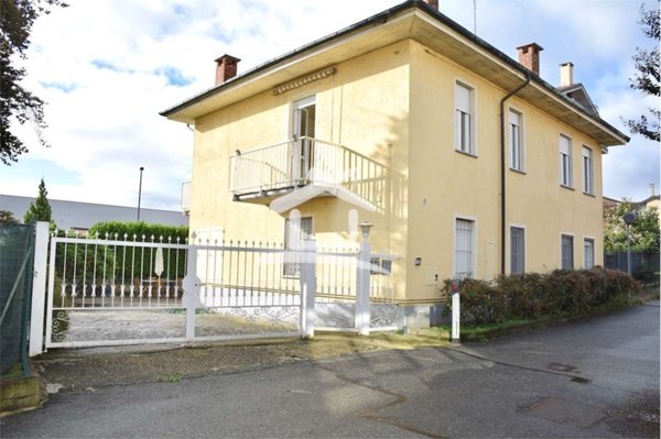 casa indipendente in vendita a Chieri