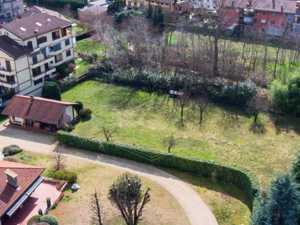 terreno edificabile in vendita a Chieri