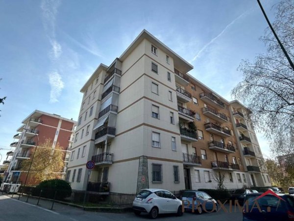 appartamento in vendita a Chieri in zona Roaschia