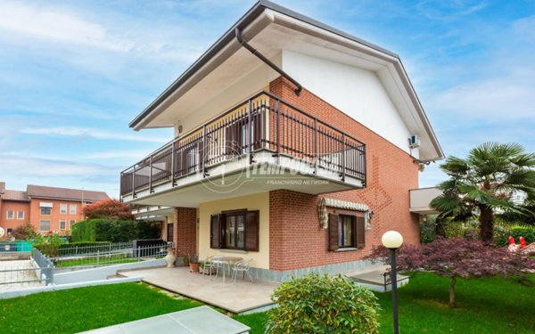 casa indipendente in vendita a Chieri