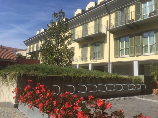 locale commerciale in vendita a Chieri