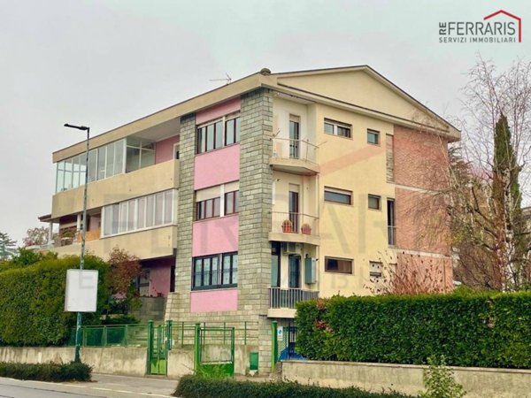 appartamento in vendita a Chieri in zona Roaschia