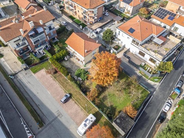casa indipendente in vendita a Chieri