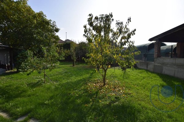 casa indipendente in vendita a Chieri