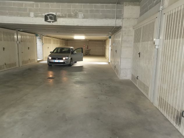 locale di sgombero in vendita a Chieri