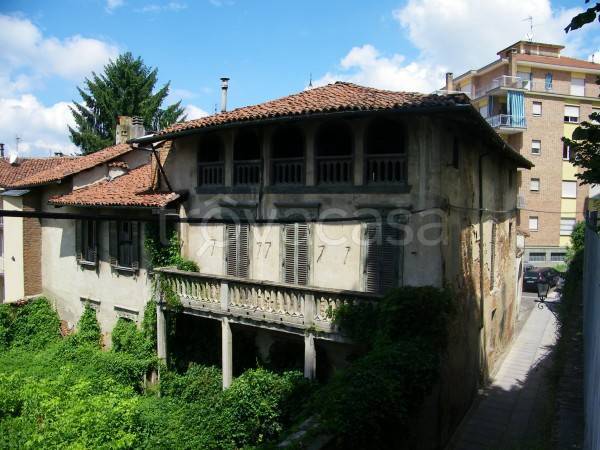 casa indipendente in vendita a Chieri