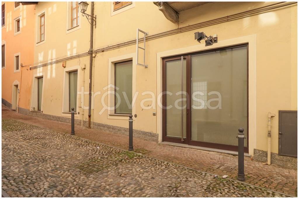 negozio in vendita a Chieri