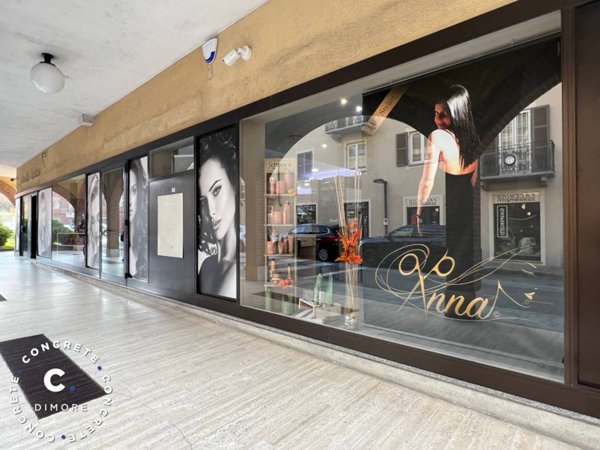 negozio in vendita a Chieri