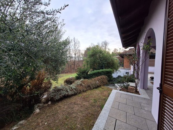 casa indipendente in vendita a Chieri