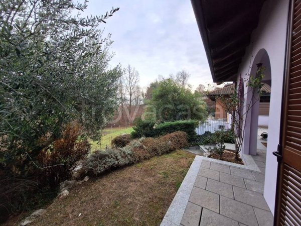 casa indipendente in vendita a Chieri in zona Airali