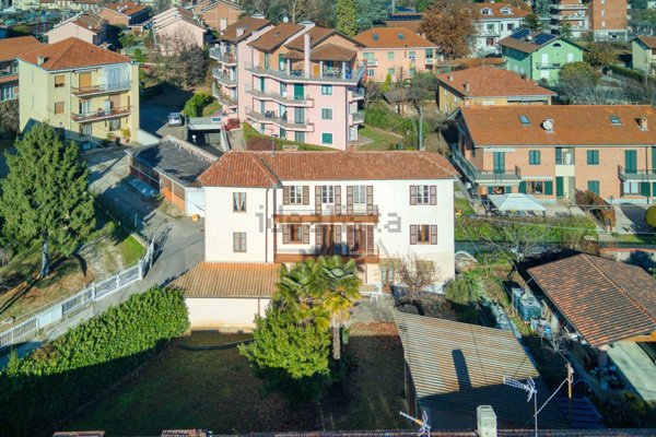 casa indipendente in vendita a Chieri