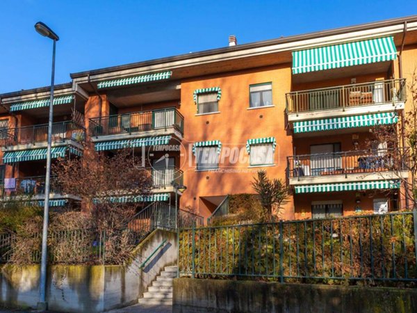 appartamento in vendita a Chieri in zona Roaschia