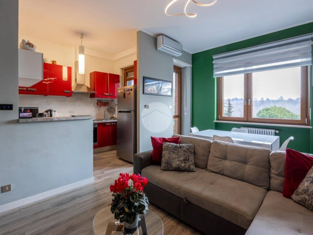 appartamento in vendita a Chieri in zona Roaschia