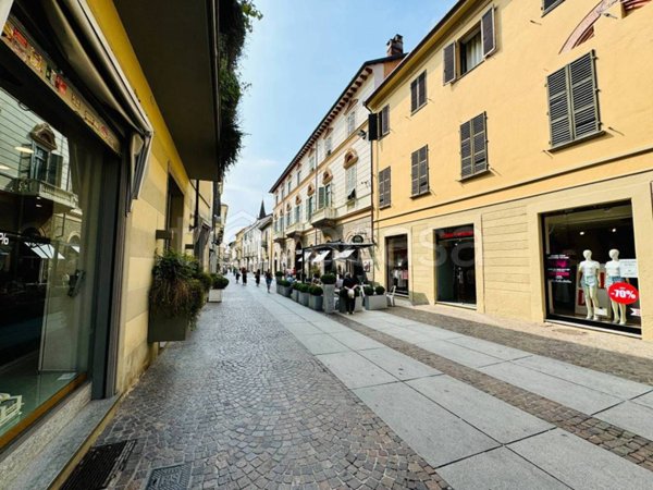 negozio in vendita a Chieri