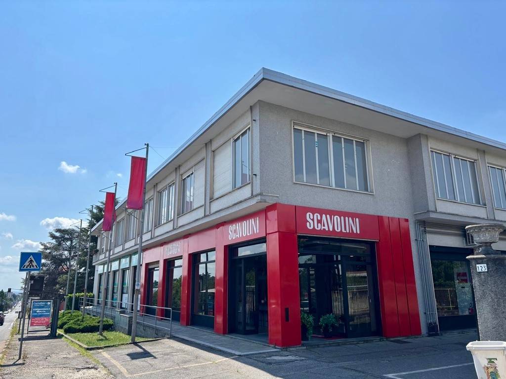 intera palazzina in vendita a Chieri in zona Roaschia