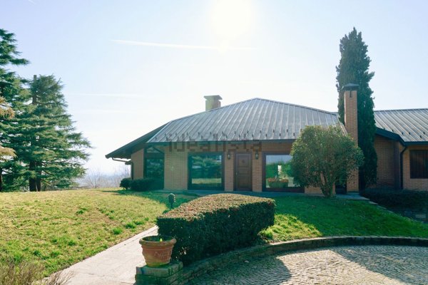 casa indipendente in vendita a Chieri