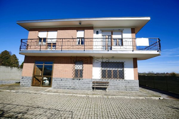 casa indipendente in vendita a Chieri