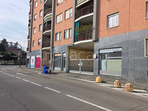 negozio in vendita a Chieri