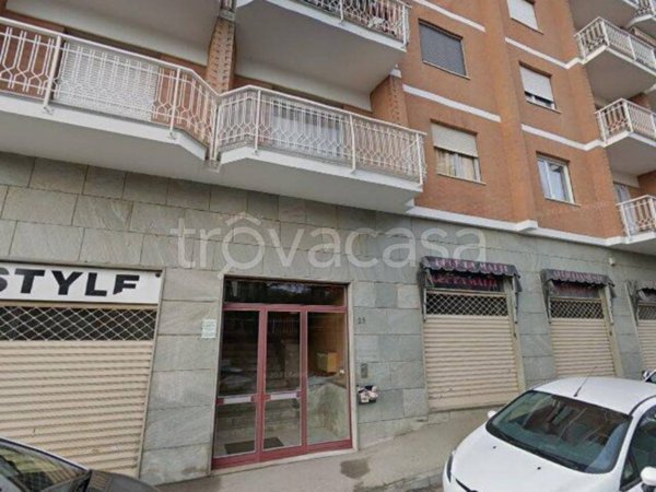negozio in vendita a Chieri