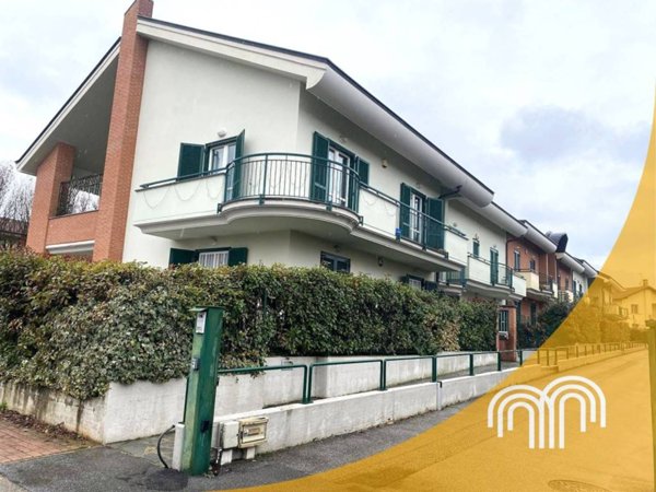 appartamento in vendita a Chieri in zona Roaschia