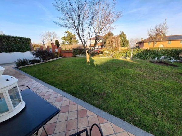 casa indipendente in vendita a Chieri