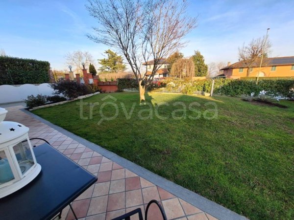 casa indipendente in vendita a Chieri