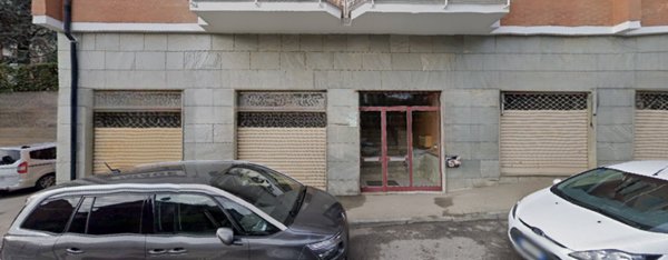 negozio in vendita a Chieri