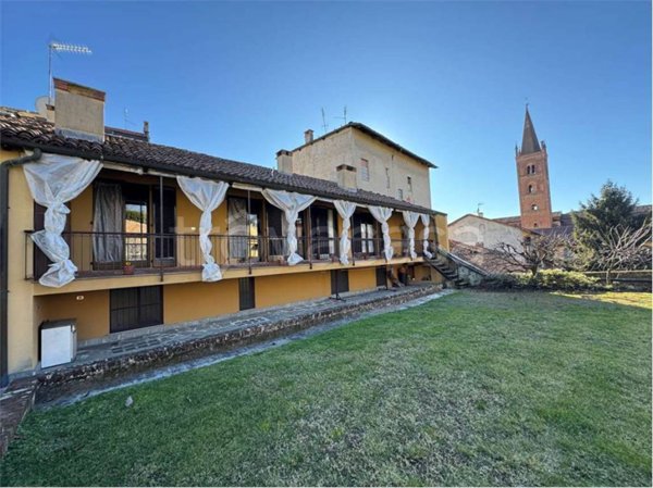 casa indipendente in vendita a Chieri