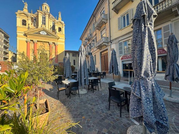 negozio in vendita a Chieri