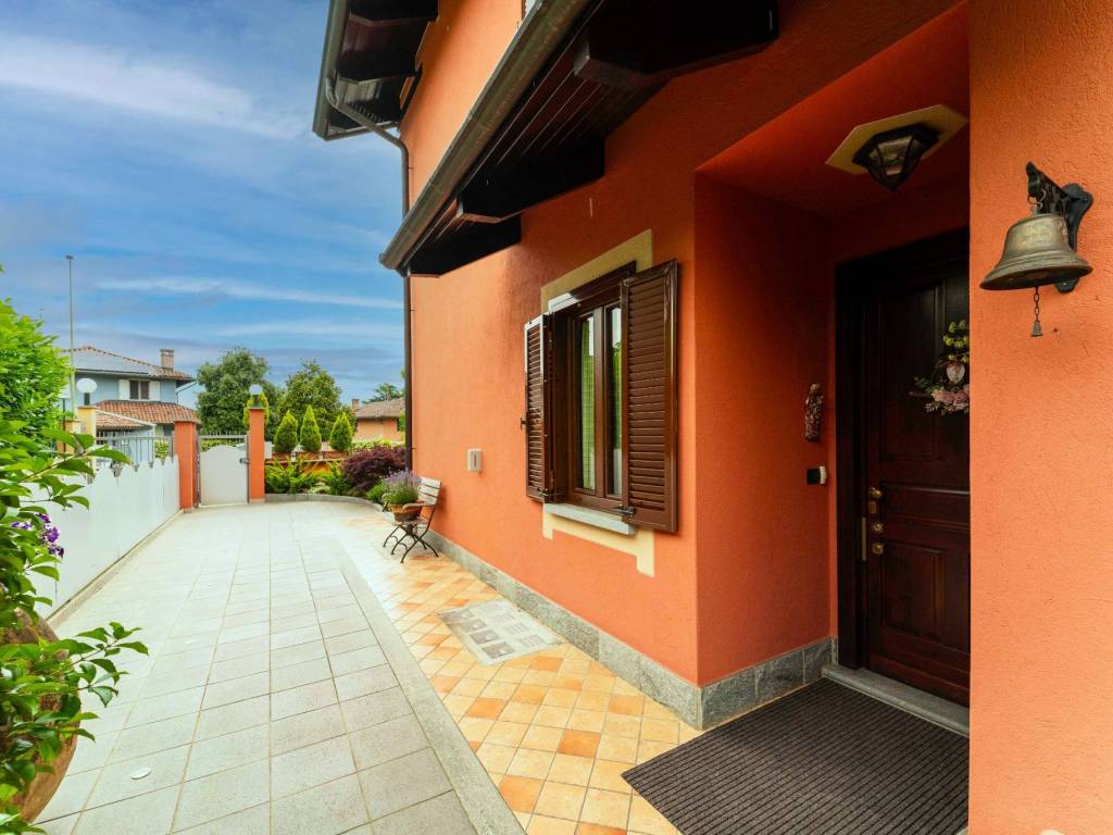 casa indipendente in vendita a Chieri