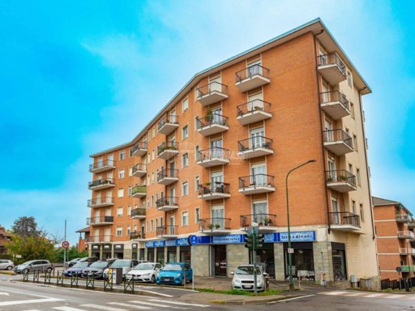 appartamento in vendita a Chieri in zona Roaschia